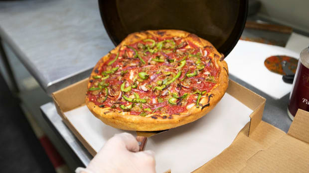 Windy City Way deep dish pizza at Mama Nancy's Pizza, Friday, December 14, 2021. 03 Mama Nancys Pizza Clh